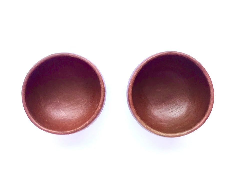 Mexico 1492: Exciting polished bowls, made from groovy, red clay and marked with random flame spots, adding character. Good for soup or cereal, but best for serving appetizers or spices. Still showing the line marks of the artisan's work with the quartz stone. Lead free, unglazed. Thanks to the amazing, random pattern of the quartz polish lines and the flame marks, no two pieces are the same. 