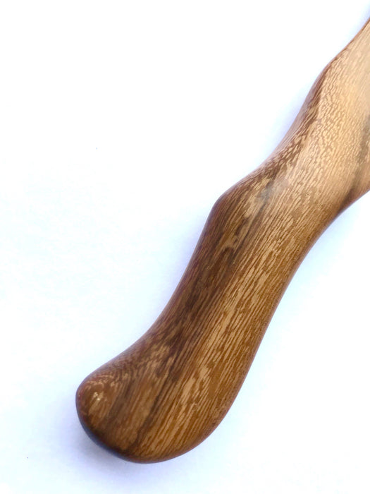 Mexico 1492: Curvy, organic shaped spreading knife, handmade by the talented group of nahua artisans, from the south of Veracruz, Mexico. The knives are sanded until smooth. The shiny finish is achieved using the beeswax. No varnish or artificial sealer are used.