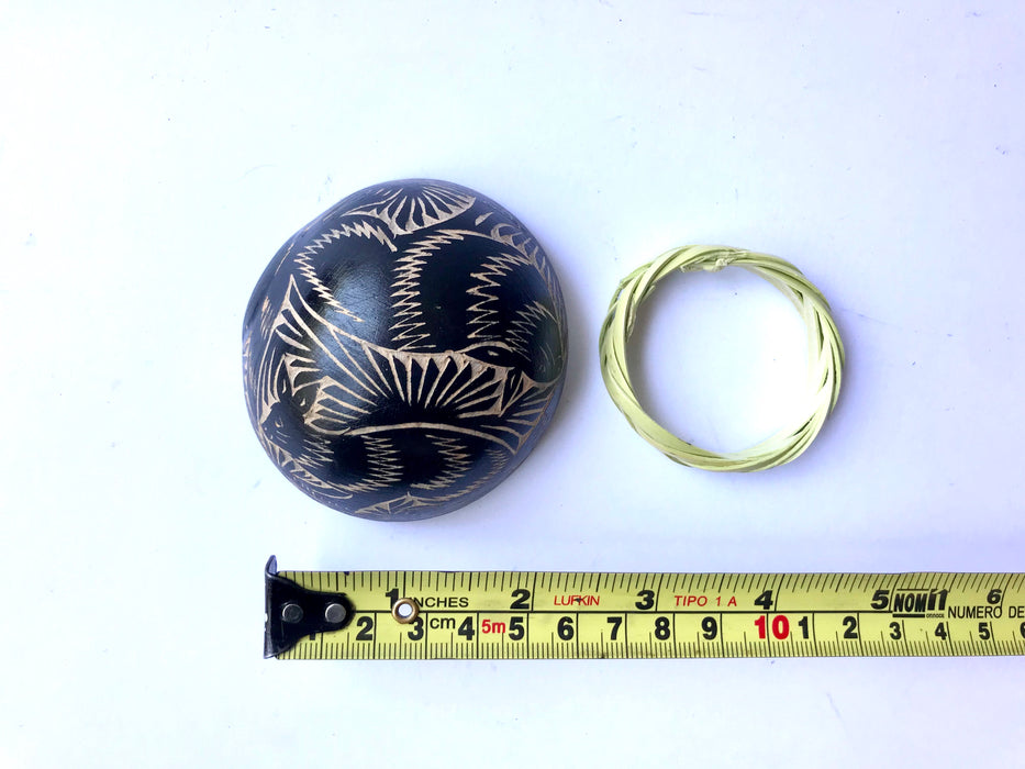 Carved Gourd Mezcal Cup (Jícara de Guaje)